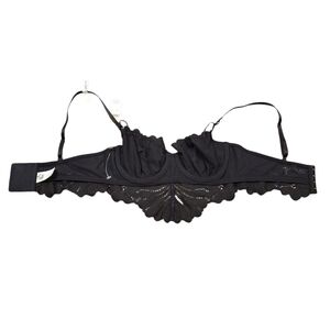 "Aerie' Sz.32B, Black Lace Bralette with Floral Detailing.Brand new with tags.